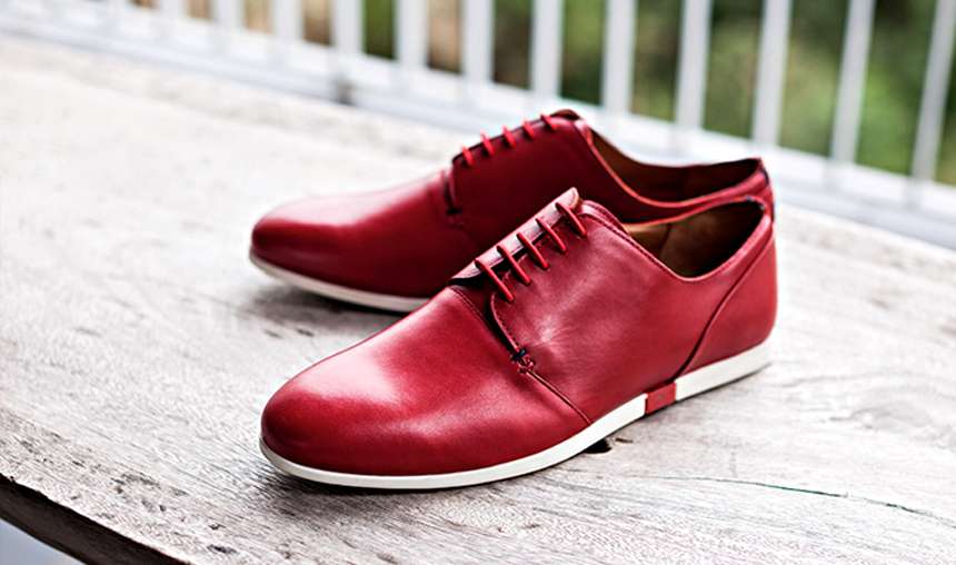 Marsala colour footwear