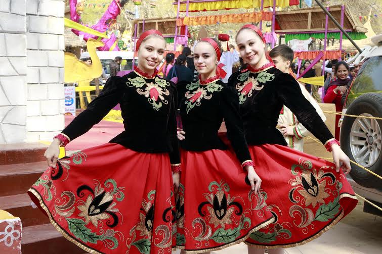 Russian dancers gear up to perform at the Chaupal at Surajkund Mela