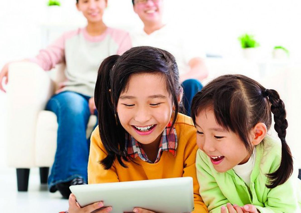 Gift Electronic Gadgets to Your Kids